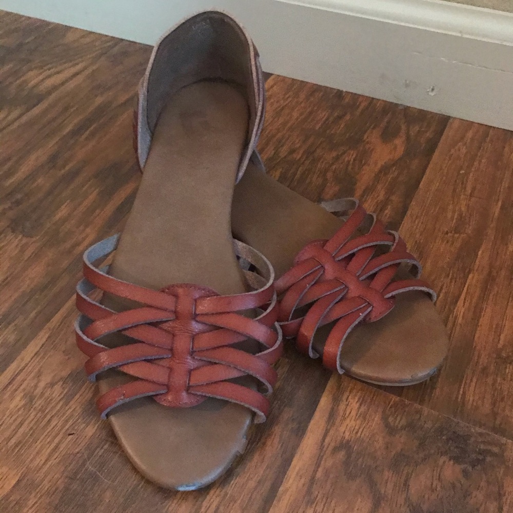 Brown weave sandals